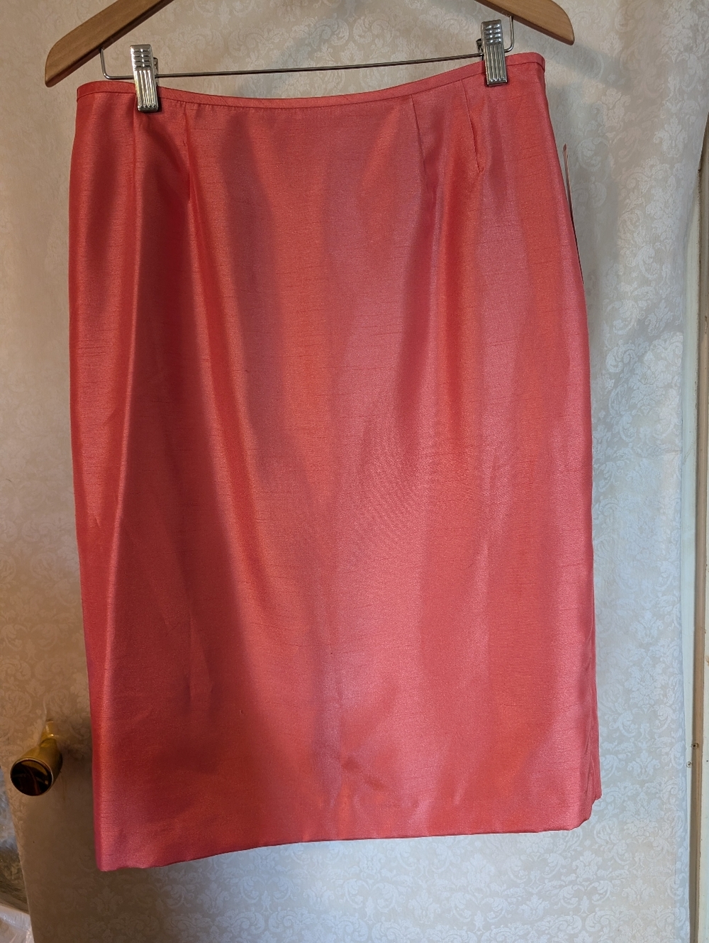 Le Suit New With Tags Sz.12 Peach Jacket & Skirt Set - Picture 10 of 15